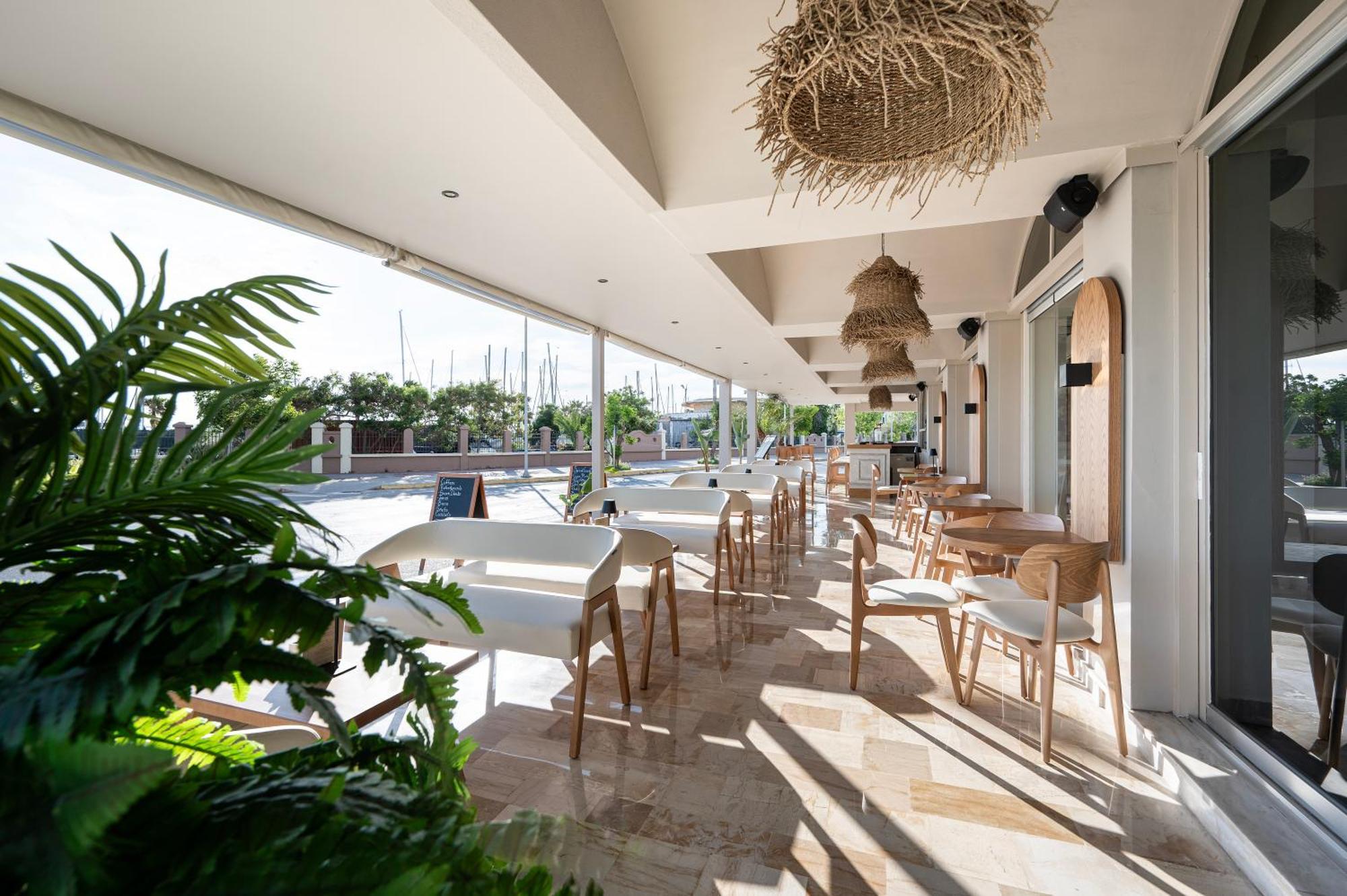 Hotel Zephyros 3*